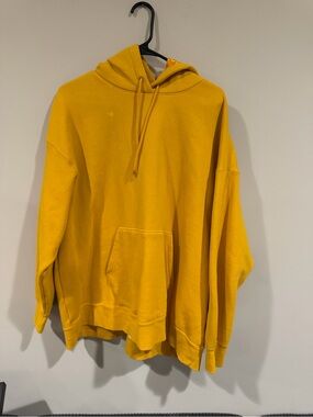 Jordan Men's Yellow Crewneck Hoodie - Pullover Sweatshirt